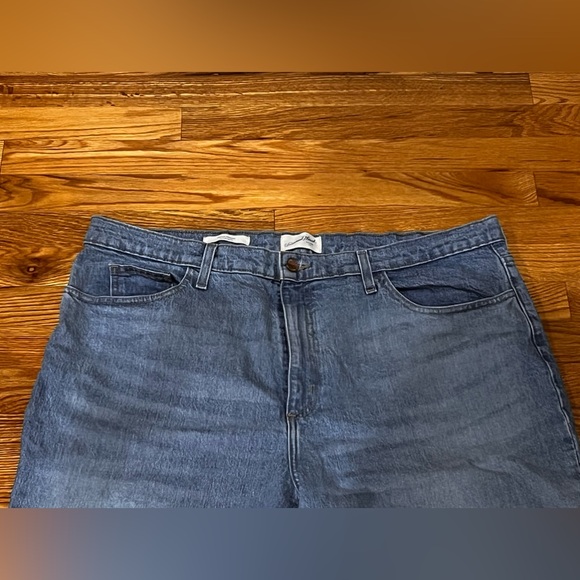 Universal Threads straight leg jeans - Picture 2 of 4